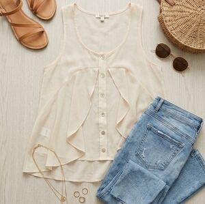 Chloe K. Ivory High-Low Tiered Button Blouse